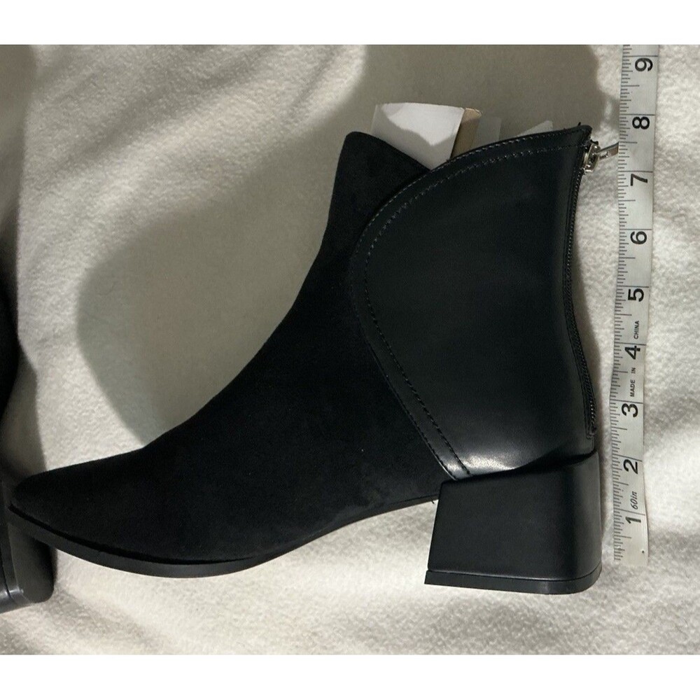 Journee Consuello Women’s Black Ankle Size 10 Block Heel Zip Two Toned Booties